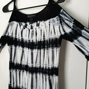 INC Tie Dye Embellished Black & White Cold Shoulder Top 3/4 Sleeve Blouse sz S
